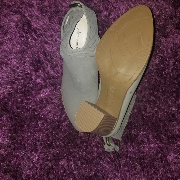 Booties - Picture 3 of 4